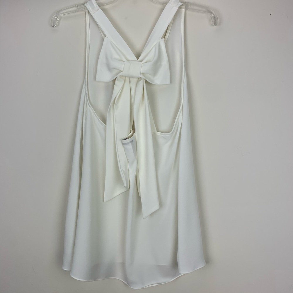 Silvergate Cream Blouse w/ Bow in Back Top